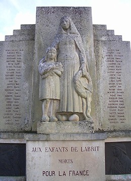 Robert Wlérick, Monument to the dead 1914-1918, Labrit, France.