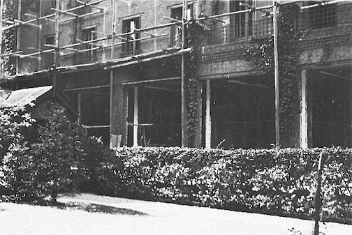 Demolition of the artist studios on the ground floor of the Annex to make way for a dining room, 1929. Photograph RH archives.