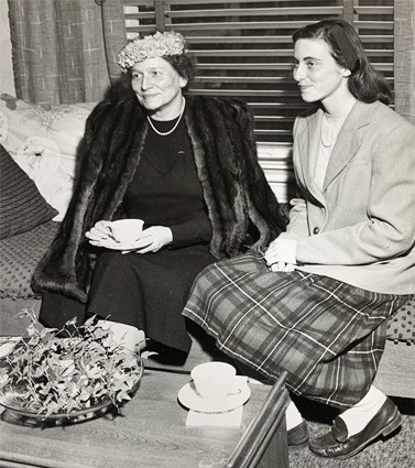 Dorothy F. Leet and student Lucy Elmer, 1948 at Smith College. Smith Archives