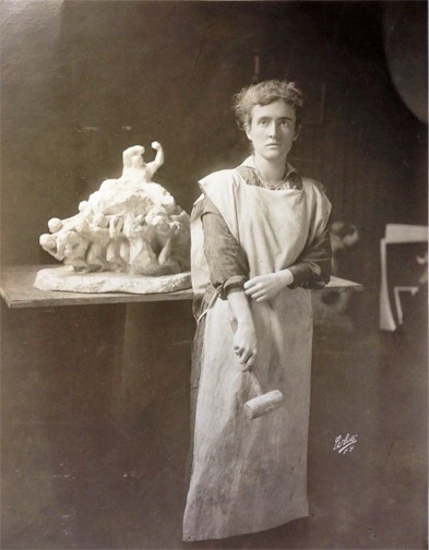 Alice Morgan Wright in her Paris studio, ca. 1910. Alice Morgan Wright Papers, Sophia Smith Collection, Smith College. 