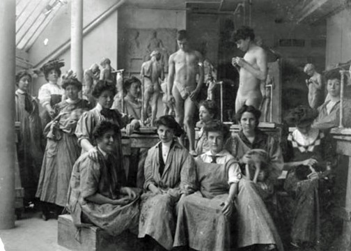 Alice Morgan Wright, seated third from left, with other art students and models, ca. 1909. Alice Morgan Wright Papers, Sophia Smith Collection, Smith College, Northampton, Mass.  