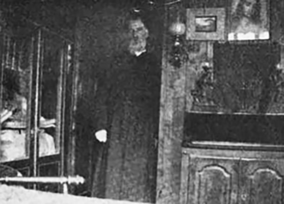Rev. Isaac Van Winkle in the priest’s study at St. Luke’s Chapel, 1904 (Living Church 86)