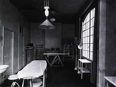 Operating room, ca. 1918, image A011452. Digital collections. National Library of Medicine.