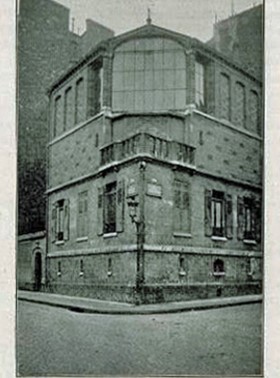 Photo of  AAAP headquarters, 74 rue Notre-Dame-des-Champs. Burns