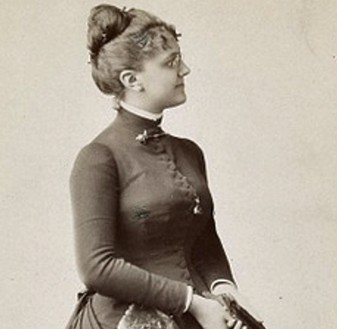 Photo portrait of Letta Crapo Smith, F. Friend (photographer in Detroit), ca. 1880, Smithsonian Archives of American Art 