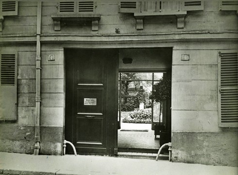 Reid Hall's front door, photo, ca. 1928. RH archives