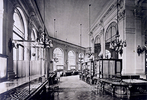 Interior of Tiffany & Cie, rue de la Paix, 1910. Phillips 43.
