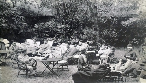 Soldiers convalescing, ca. 1918, image A011461. Digital collections, National Library of Medicine