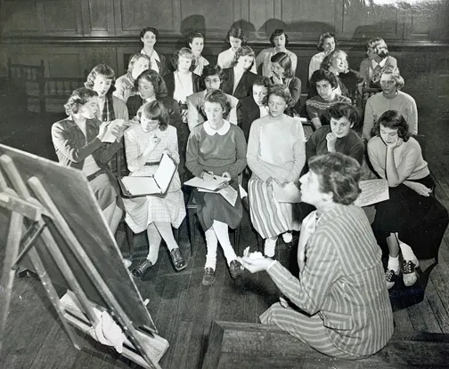 Smith students in Reid Hall's Grande Salle, 1952. Smith Archives