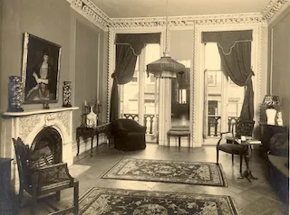 Inside of the Dale's first apartment. Chester Dale Papers, Archives of American Art.