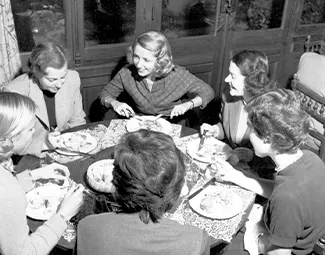 Dining room. Photograph retrieved from U.S. National Archives & DVIDs.