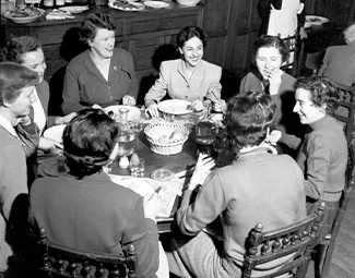 Dining room. Photograph retrieved from U.S. National Archives & DVIDs.