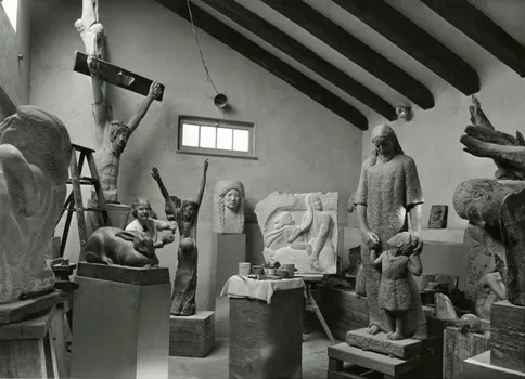 Grace Hill Turnbull in her studio, Guilford, Baltimore, 1953. A. Aubrey Bodine photographer 