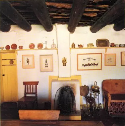 Blumenshein Taos home: interior. Steve Gross and Susan Daley, photographers. Wiencek, p. 184