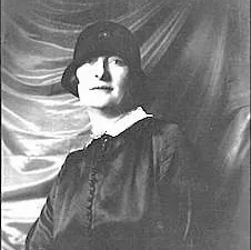 Genthe, Arnold, photographer. Lucius, Florence, Miss, portrait photograph. 15 January 1926. Library of Congress, www.loc.gov/item/2018714702/.
