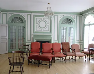 Salon of Middlebury's Château.