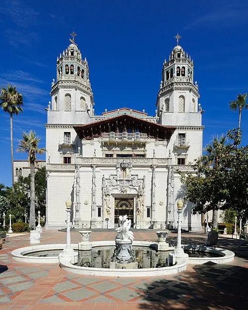 Hearst Castle. Wikipedia