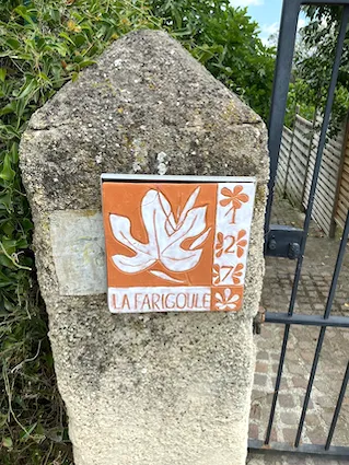 Sign at the entrance of La Farigoule, photo by Jeffery Kennedy