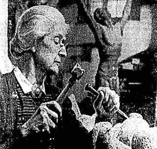 Grace Hill Turnbull, photo in her studio, n.d. The Sun, September 21, 1980.
