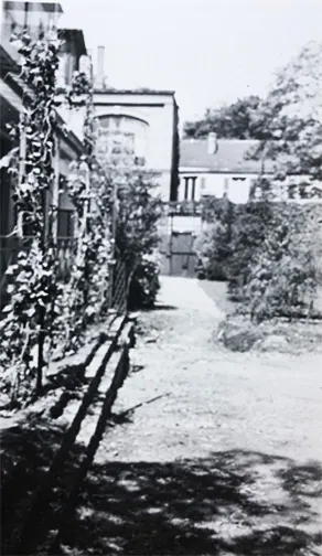 Photo of the garden with the Chapel dismantled