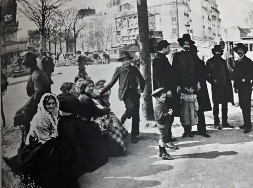 The models market on the corner of Grande Chaumière and the Bd. du Montparnasse, anonymous (Renault, 2018, 97). 