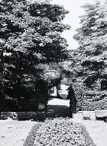 View of Reid Hall’s third garden without the chapel, 1934 (Reid Hall archives)